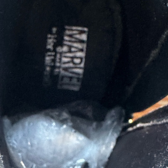 Marvel Her Universe “Loki” heel Bootie . Metallic Green & Gold Size 8 NEW - Picture 9 of 11